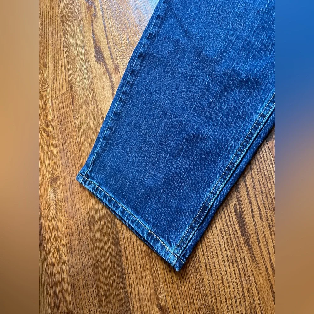 Levi’s 541 Medium Wash Jeans - Size 42 x 30